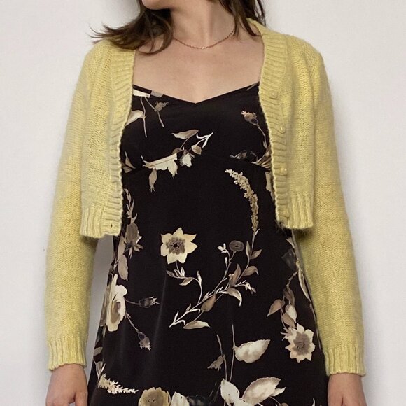 Vintage 1990s Butter Yellow Fuzzy MOHAIR Shrug, Cropped Cardigan Small to Medium - Picture 3 of 10